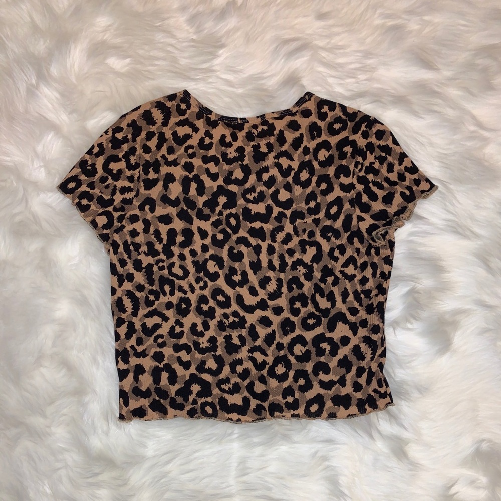 Cheetah Print Top - Picture 2 of 2